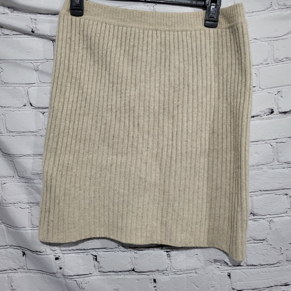 Paul Stuart Sweater Skirt